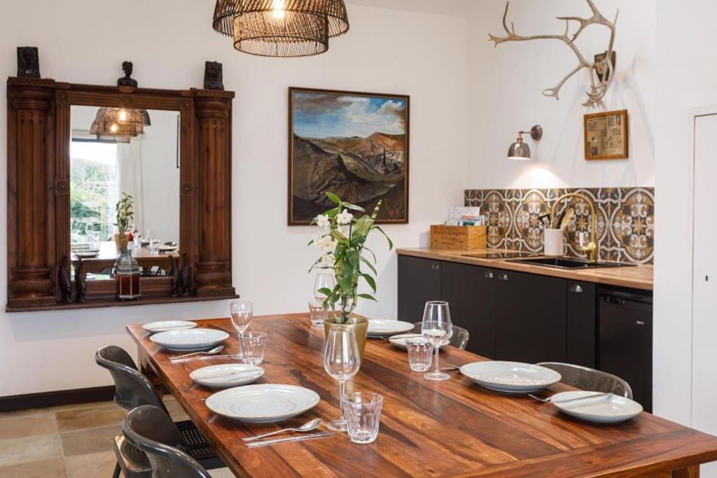 Stylish Cottage In The Pewsey Vale Marlborough Exterior foto