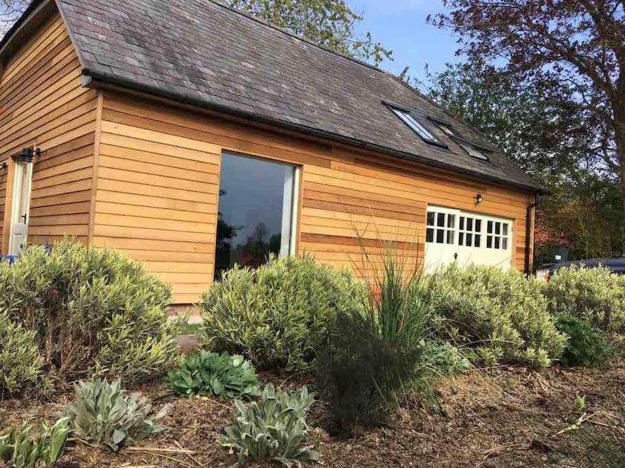 Stylish Cottage In The Pewsey Vale Marlborough Exterior foto